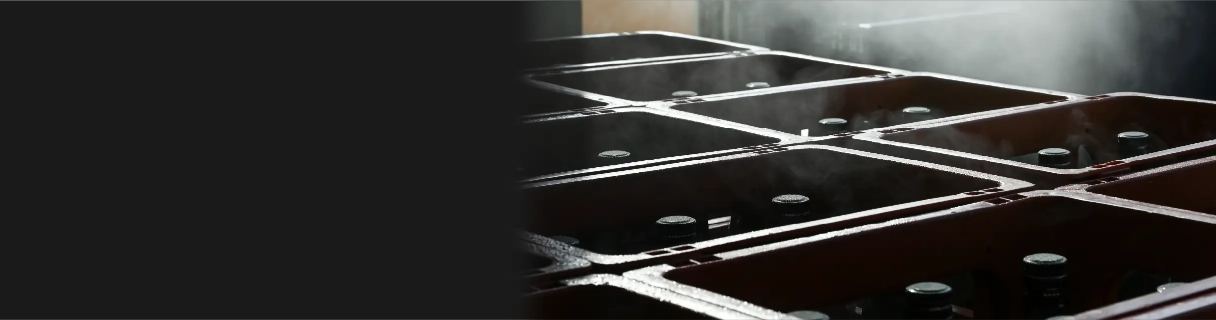 背景画像：蔵の中